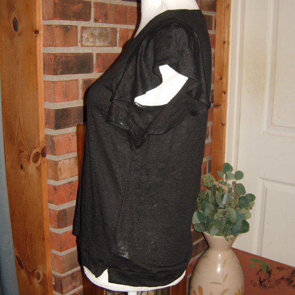 Banana Republic Black Linen Ruffle Shoulder Top M NEW WITH TAG - Picture 2 of 4
